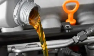 Motoröl wie lange haltbar? So vermeiden Sie teure Fehler