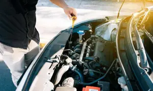 Wie viel Kühlflüssigkeit passt in ein Auto? So vermeiden Sie teure Schäden