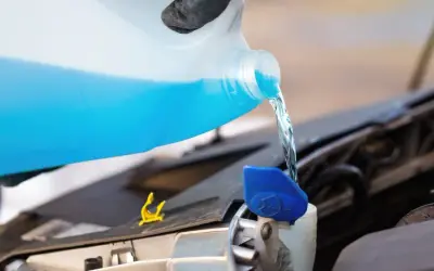 Scheibenwischwasser: Wichtige Tipps für effektive Nutzung und Sicherheit