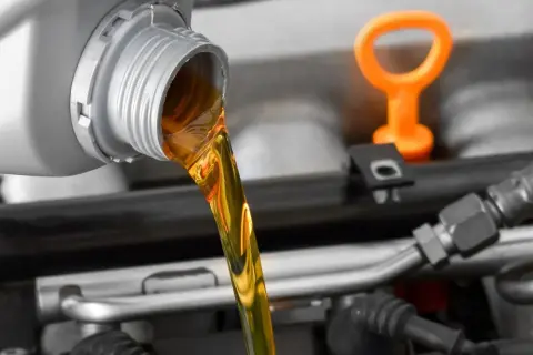 Motoröl wie lange haltbar? So vermeiden Sie teure Fehler