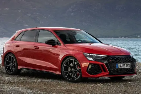 Audi RS 3 Motor: Leistungsstarkes Design und beeindruckende Technik