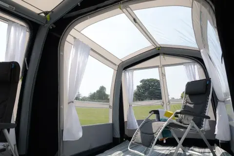 Kampa Motor Rally Air Pro 390: Das perfekte Vorzelt für Ihr Wohnmobil
