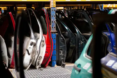Günstige gebrauchte Autoteile finden und hohe Kosten vermeiden