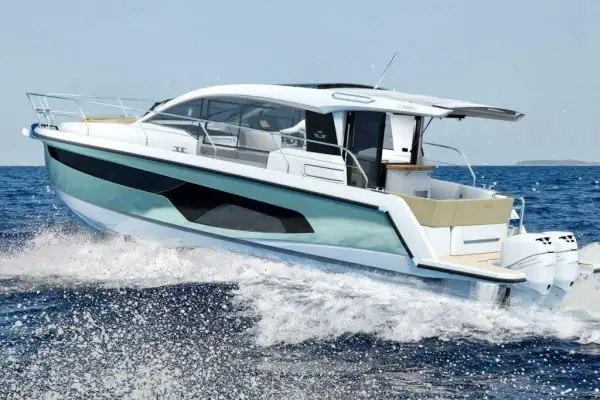 Motorboot: Alles, was Sie über Design, Typen und Nutzung wissen müssen